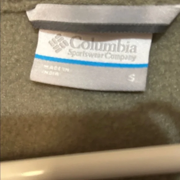 Columbia Olive and Charcoal Fleece Jacket - Picture 2 of 3